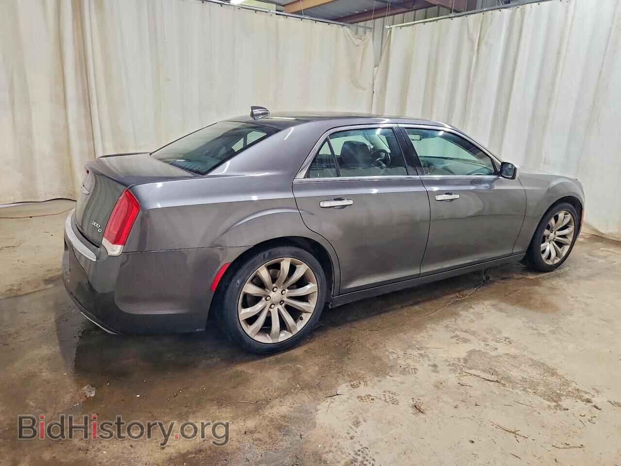 2017 CHRYSLER 300 - VIN: 2C3CCAEG9HH570302 - Фото 3
