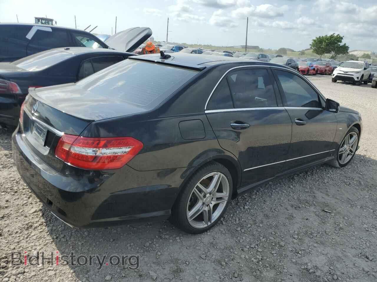 2012 MERCEDES-BENZ E-CLASS - VIN: WDDHF5KB8CA544327 - Фото 3
