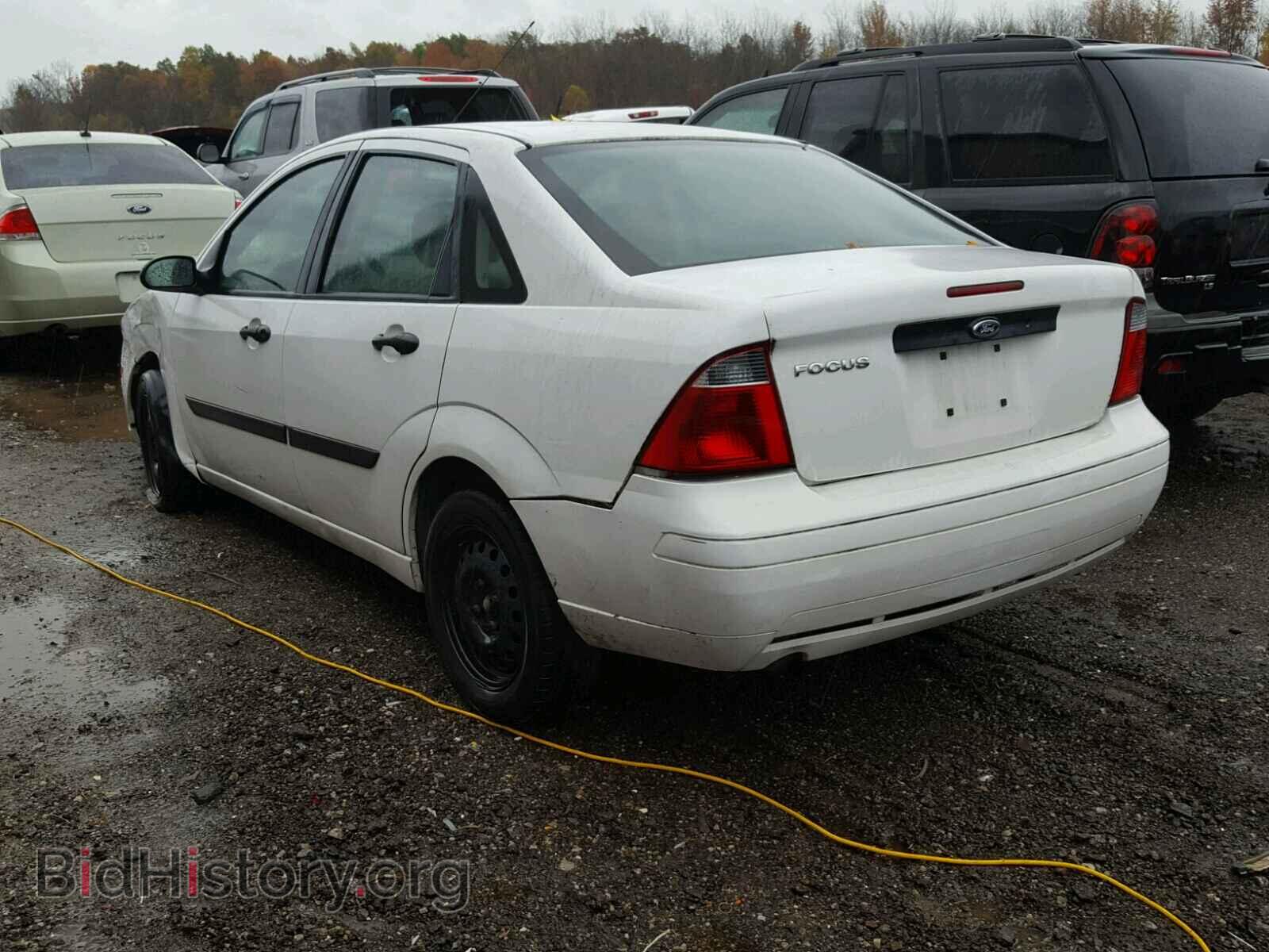 2007 FORD FOCUS - VIN: 1FAFP34N97W279975 - Фото 3