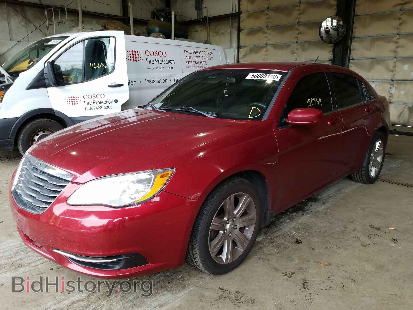 2013 CHRYSLER 200 - VIN: 1C3CCBAB7DN686907 - Фото 2