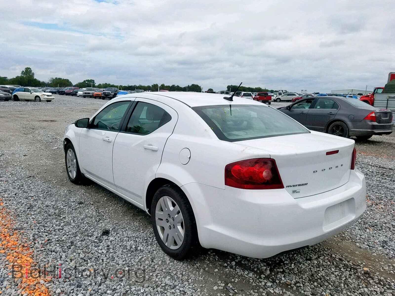 2011 DODGE AVENGER - VIN: 1B3BD4FB3BN558218 - Фото 3