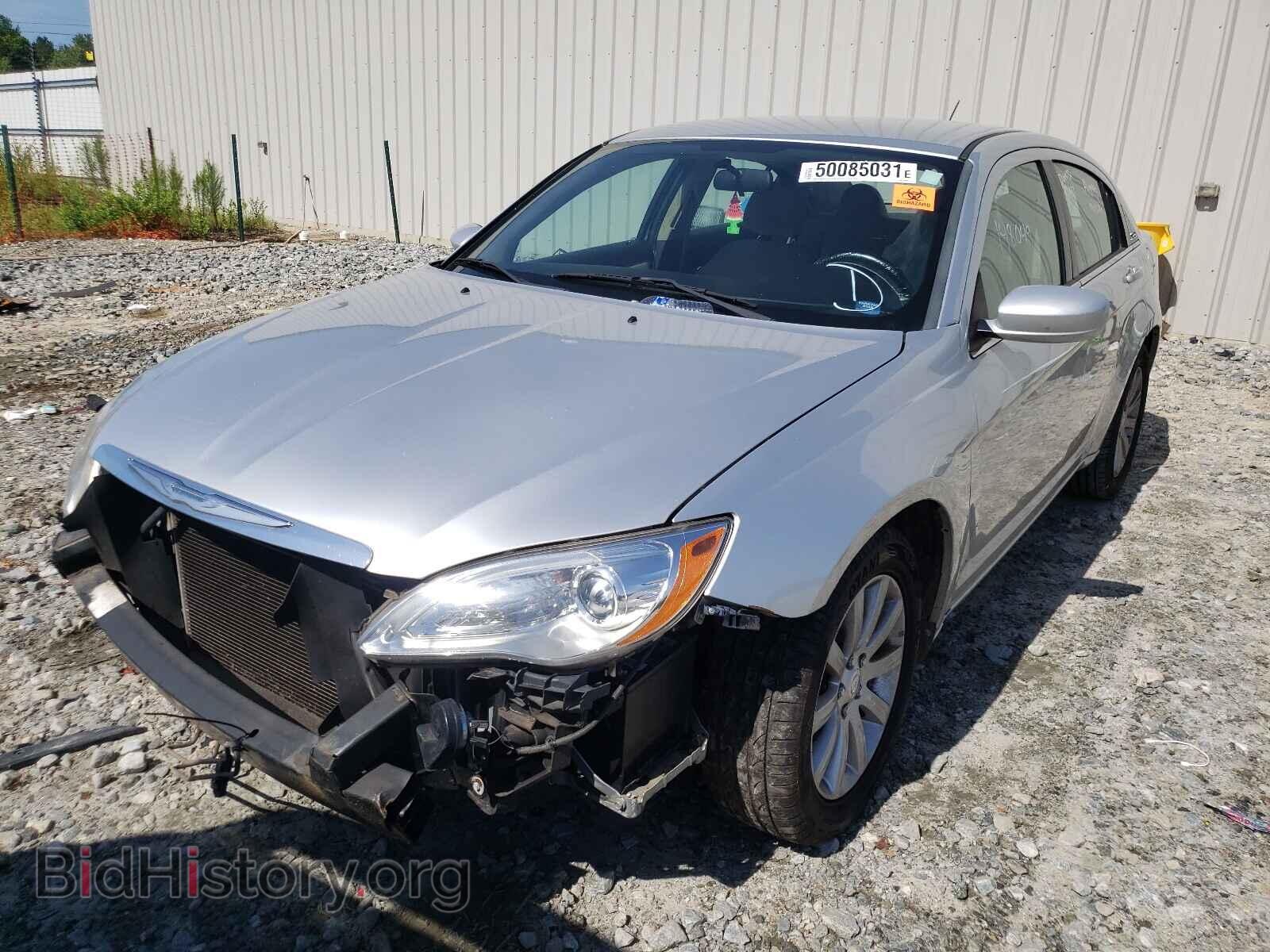2012 CHRYSLER 200 - VIN: 1C3CCBBB3CN100586 - Фото 2