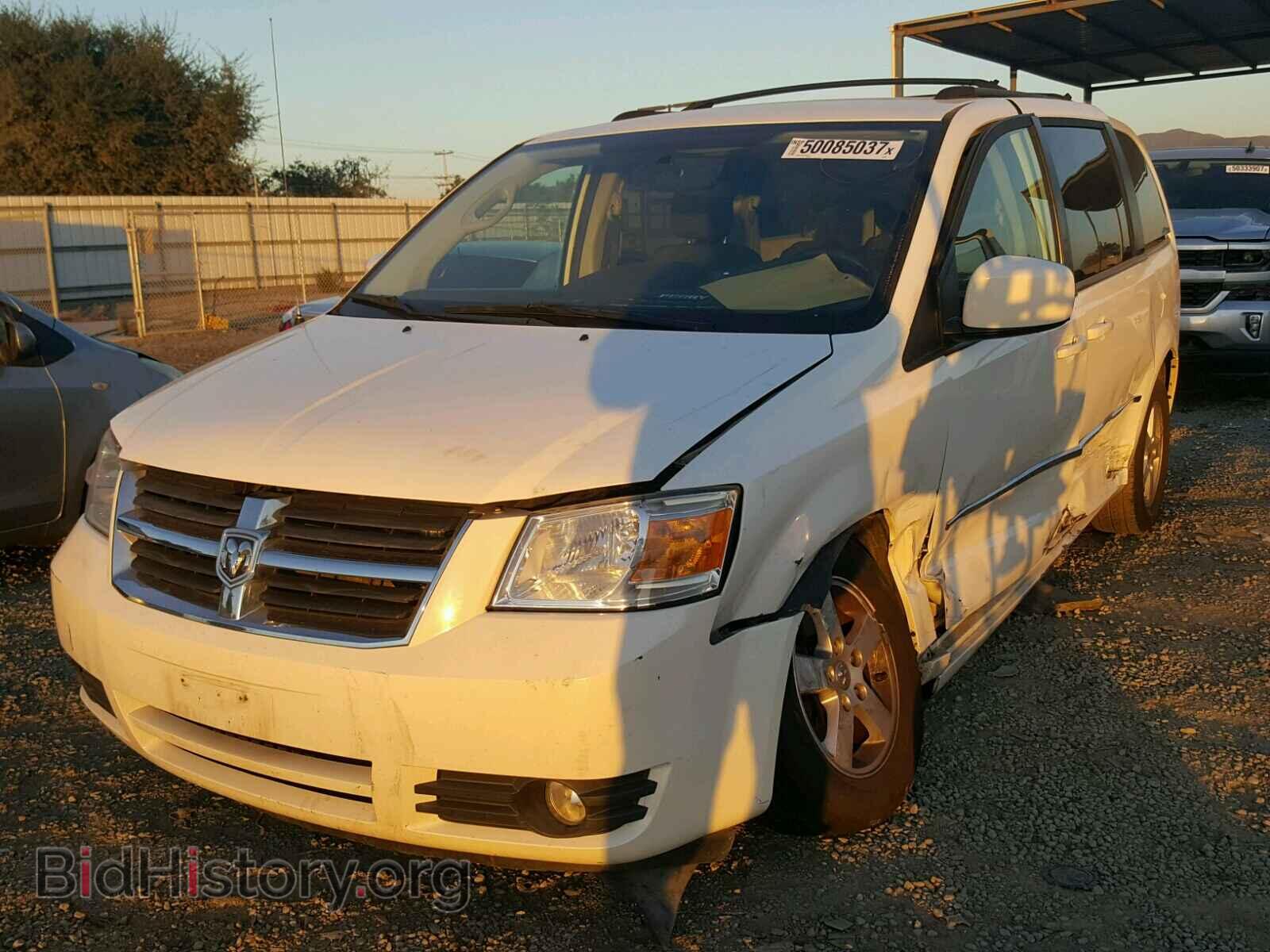 2010 DODGE CARAVAN - VIN: 2D4RN5D16AR433132 - Фото 2