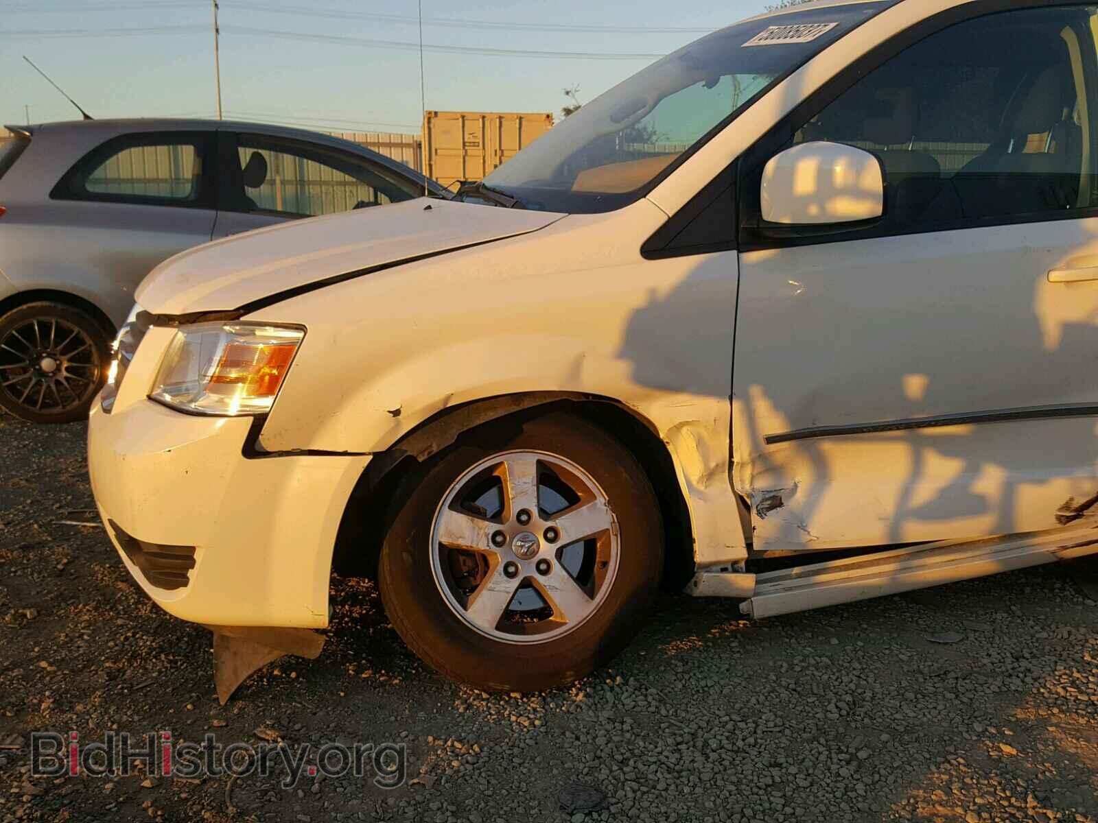 2010 DODGE CARAVAN - VIN: 2D4RN5D16AR433132 - Фото 9