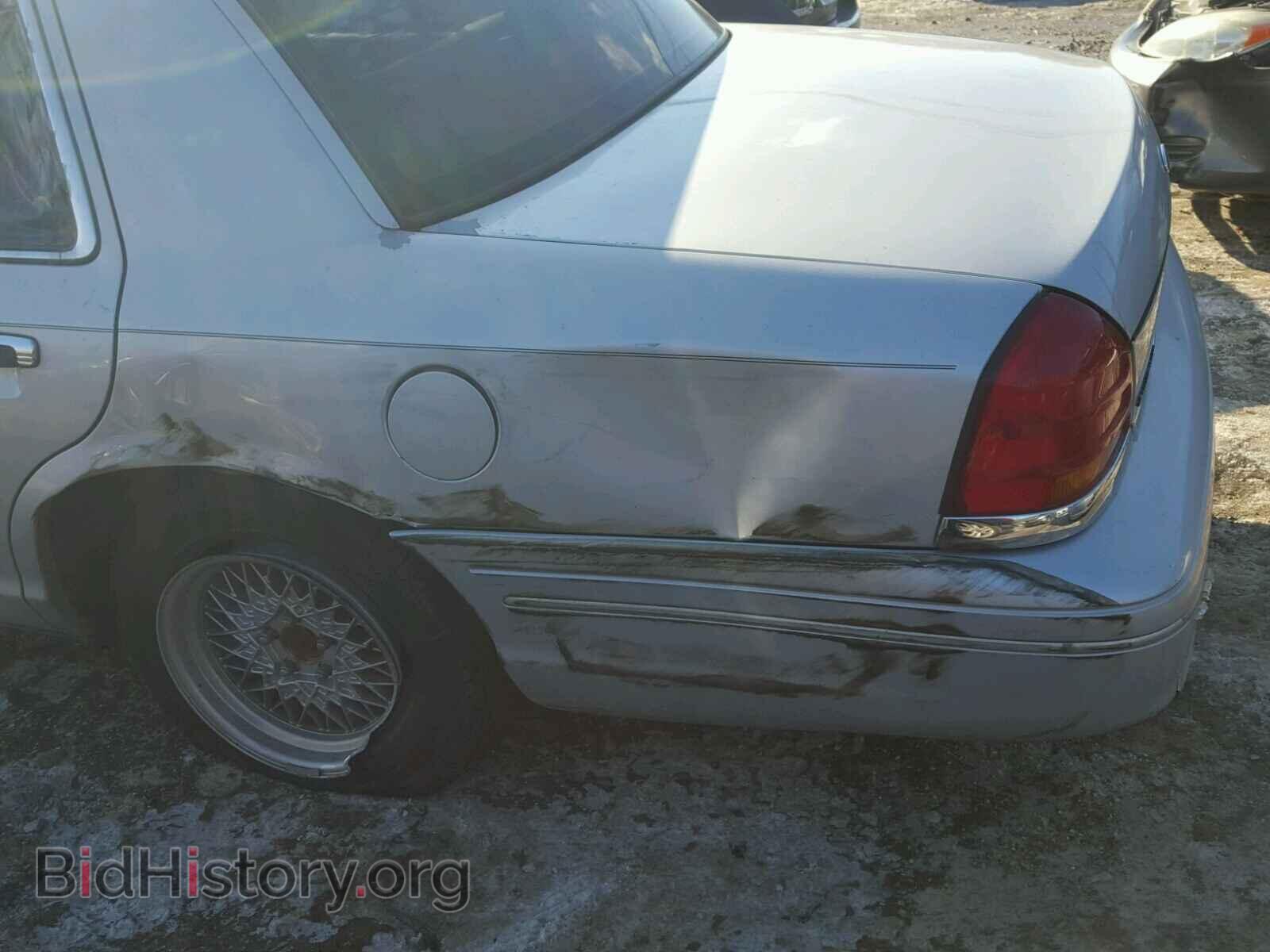 2002 FORD CROWN VIC - VIN: 2FAFP74W42X129995 - Фото 9