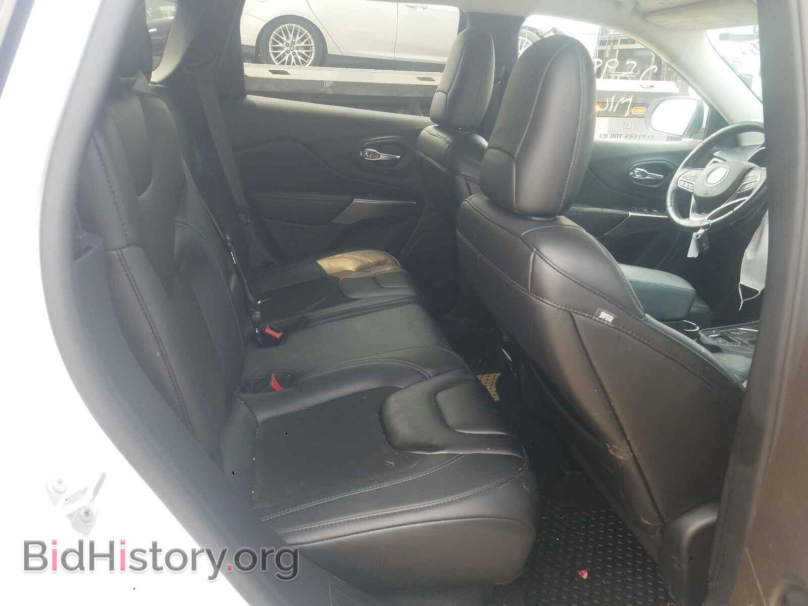 2019 JEEP CHEROKEE - VIN: 1C4PJLLB9KD470095 - Фото 6