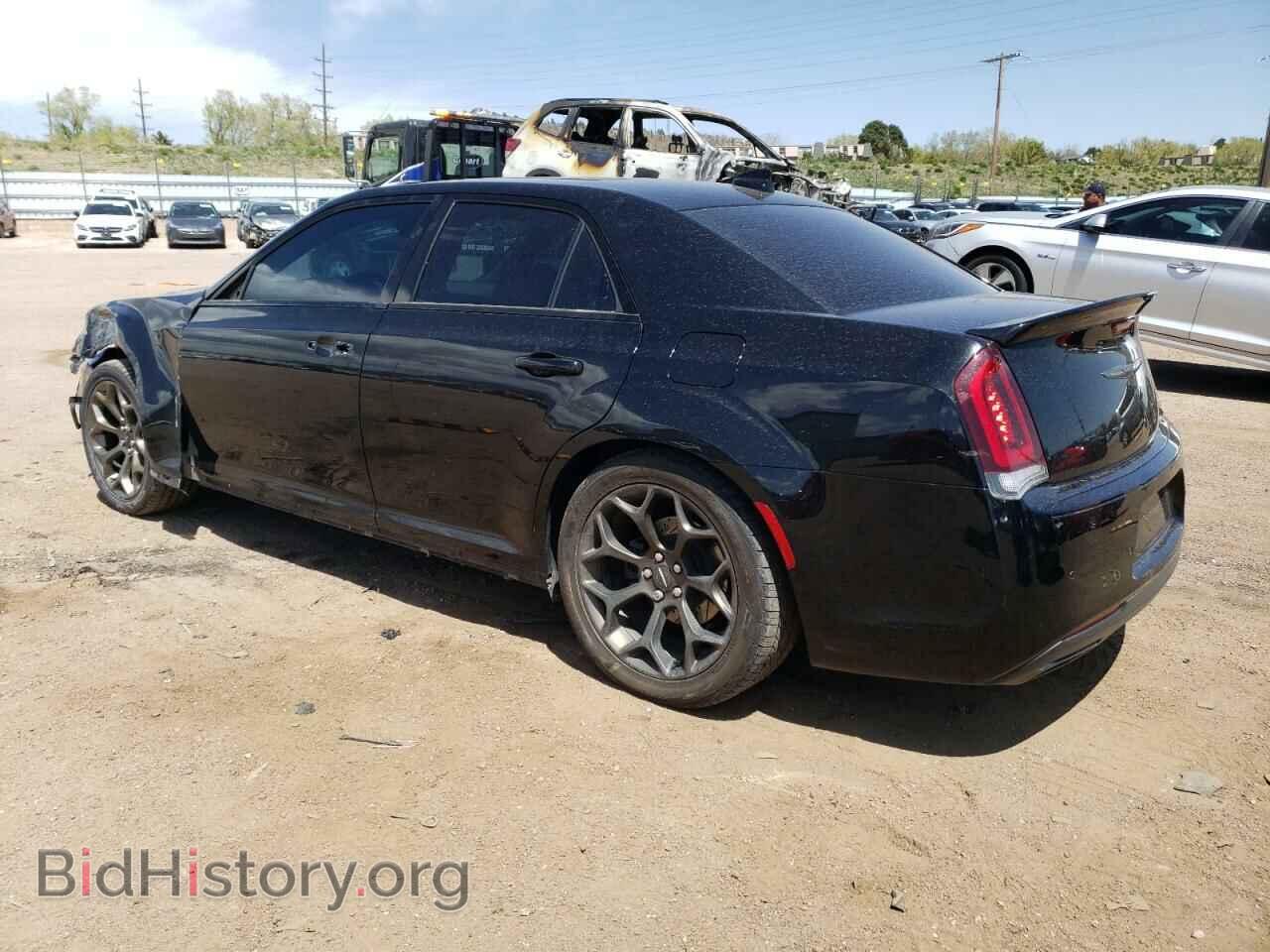 2017 CHRYSLER 300 - VIN: 2C3CCABT8HH586184 - Фото 2