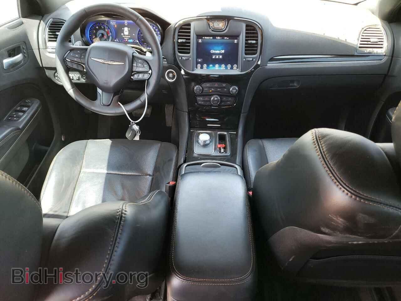 2017 CHRYSLER 300 - VIN: 2C3CCABT8HH586184 - Фото 8