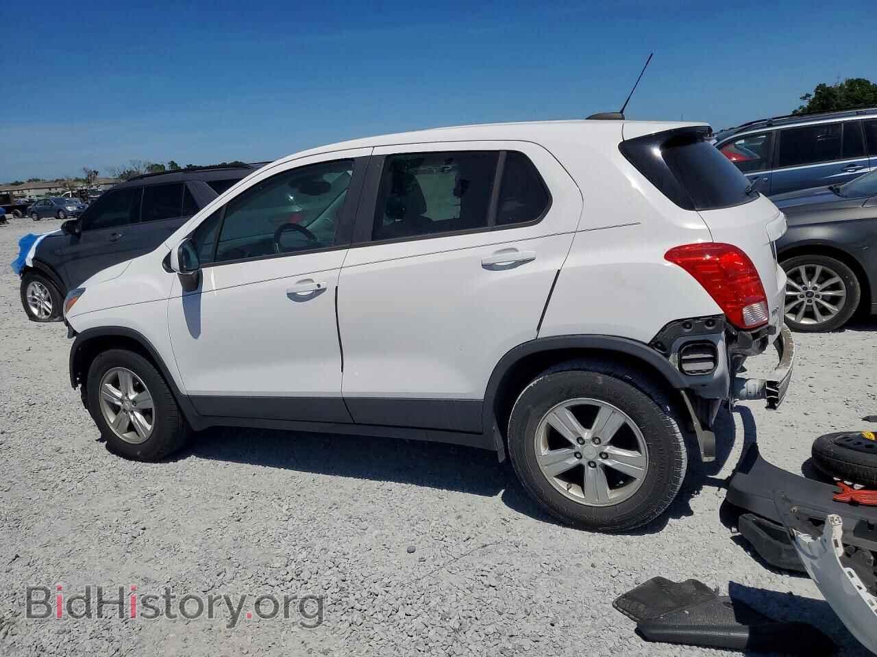 2020 CHEVROLET TRAX - VIN: 3GNCJKSB6LL307563 - Фото 2