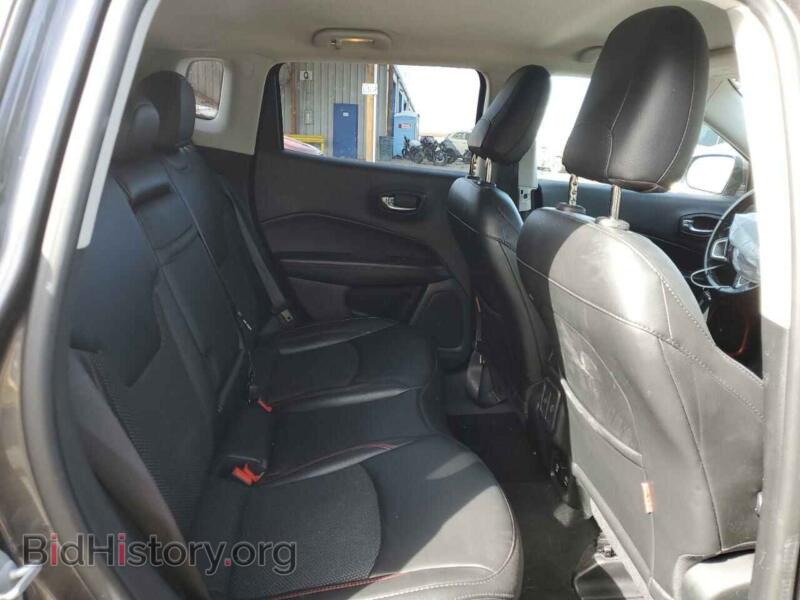 2019 Jeep COMPASS (VIN 3C4NJDDB2KT799842) — фото 10 из 14