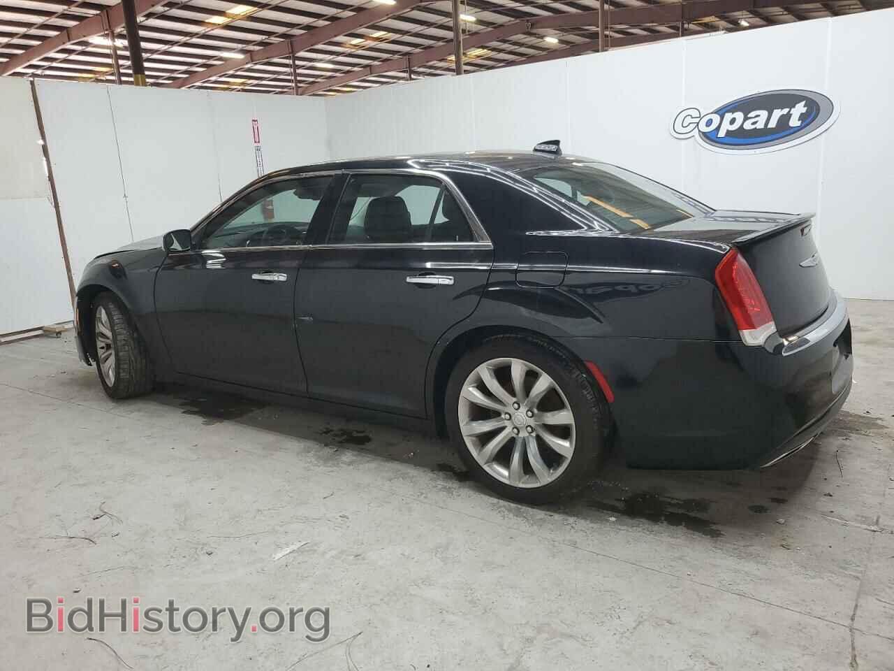 2018 CHRYSLER 300 - VIN: 2C3CCAEG3JH324335 - Фото 2