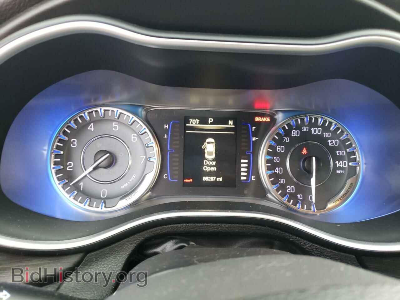 2015 CHRYSLER 200 - VIN: 1C3CCCAB6FN619854 - Фото 9