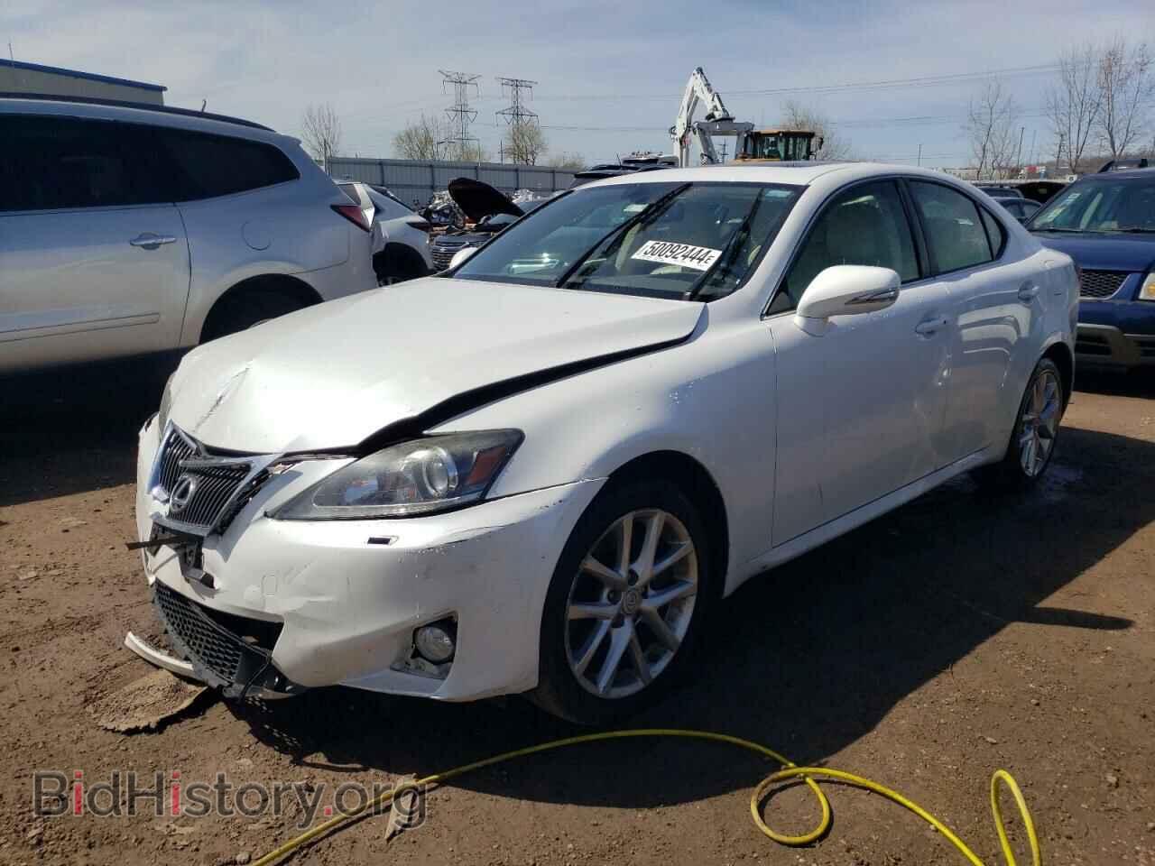 Photo JTHCE5C21B5001087 - LEXUS IS 2011