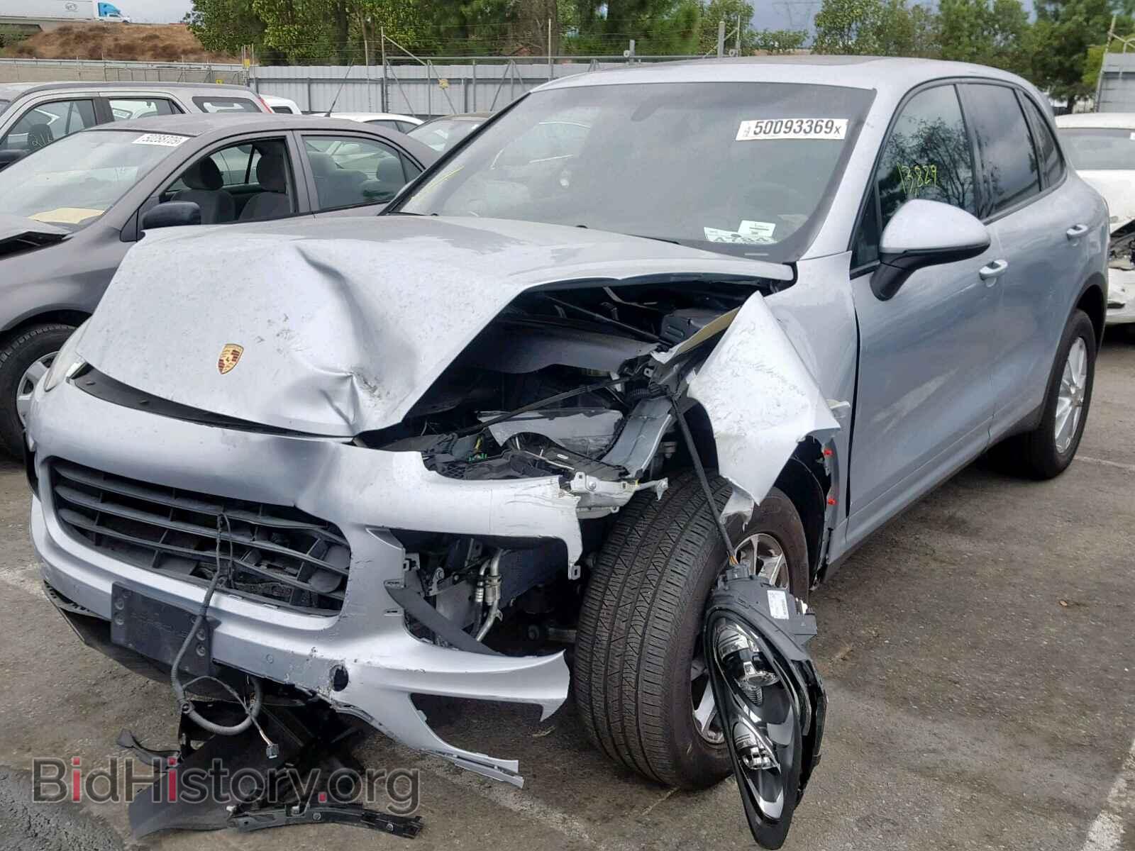 2018 PORSCHE CAYENNE - VIN: WP1AA2A29JKA01200 - Фото 2