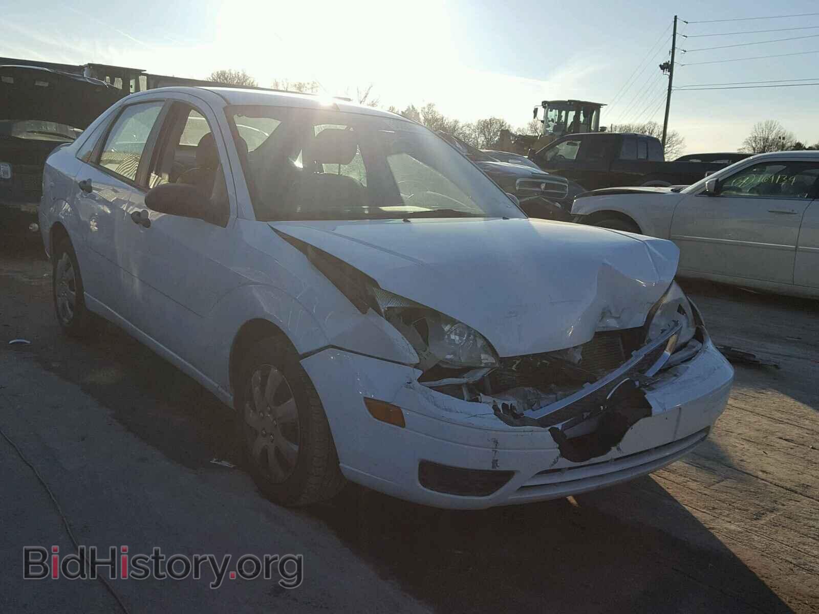 Photo 1FAFP34N45W190750 - FORD FOCUS 2005