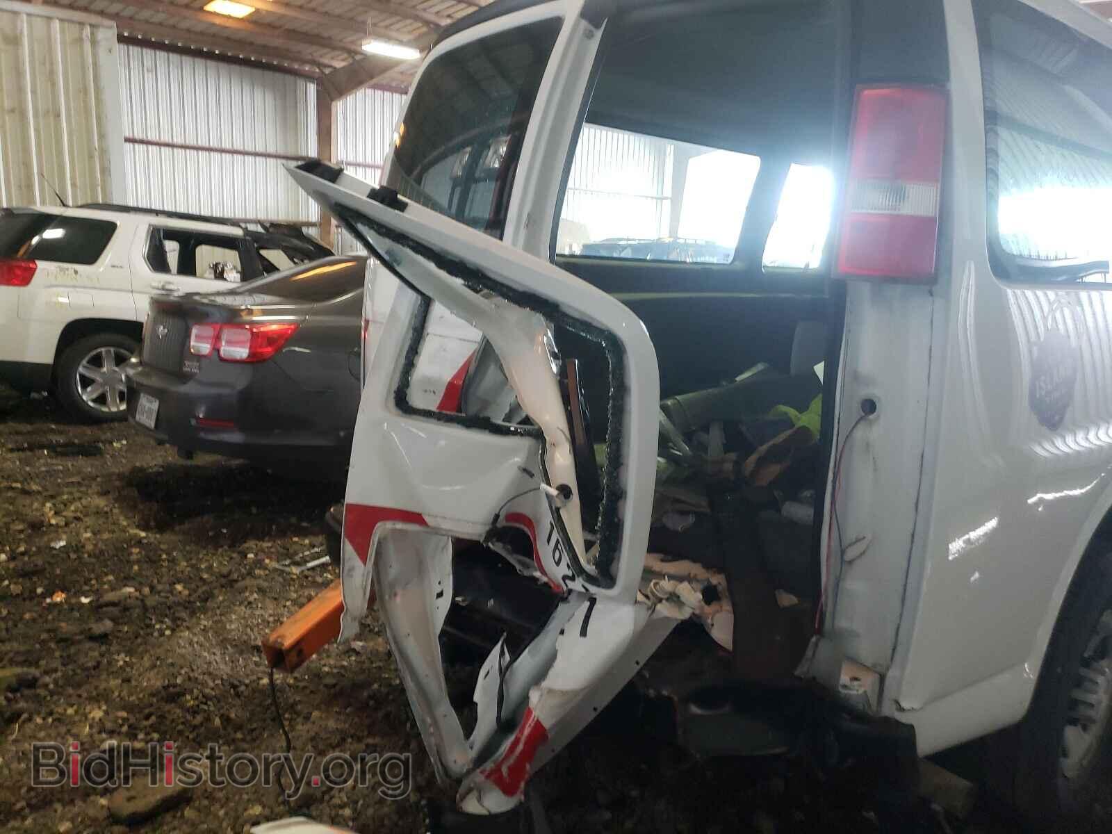 2017 CHEVROLET EXPRESS - VIN: 1GCWGBFG4H1104227 - Фото 9