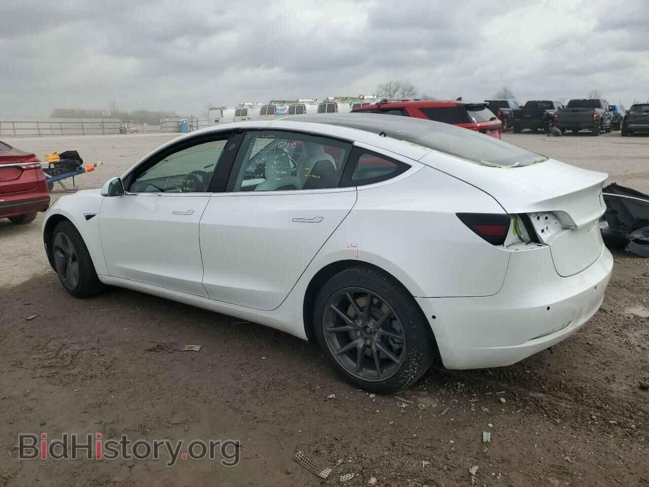 2019 TESLA MODEL 3 - VIN: 5YJ3E1EBXKF513047 - Фото 2