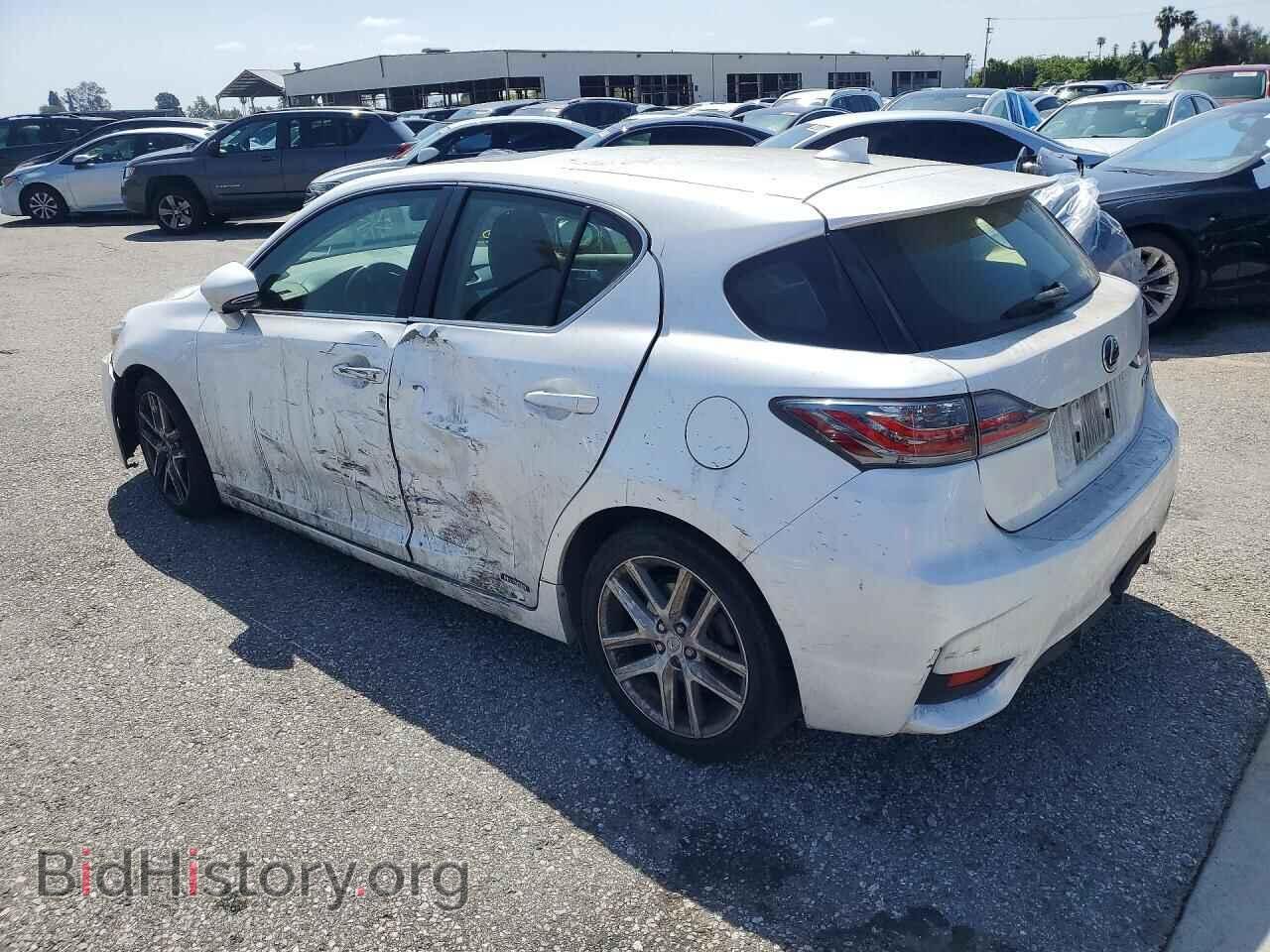 2016 LEXUS CT 200 - VIN: JTHKD5BH3G2270110 - Фото 2