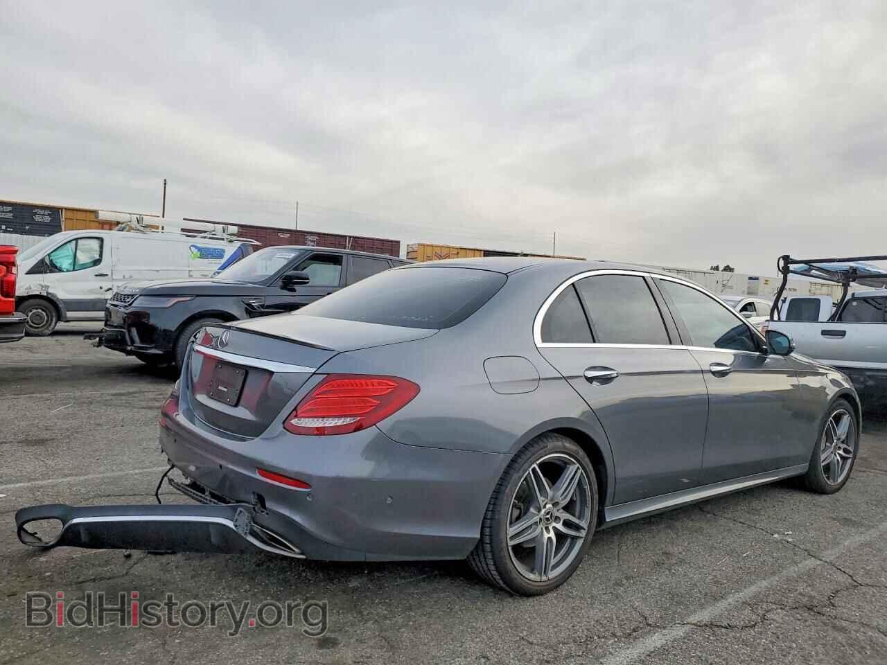 2018 MERCEDES-BENZ E-CLASS - VIN: WDDZF4JB5JA453822 - Фото 3