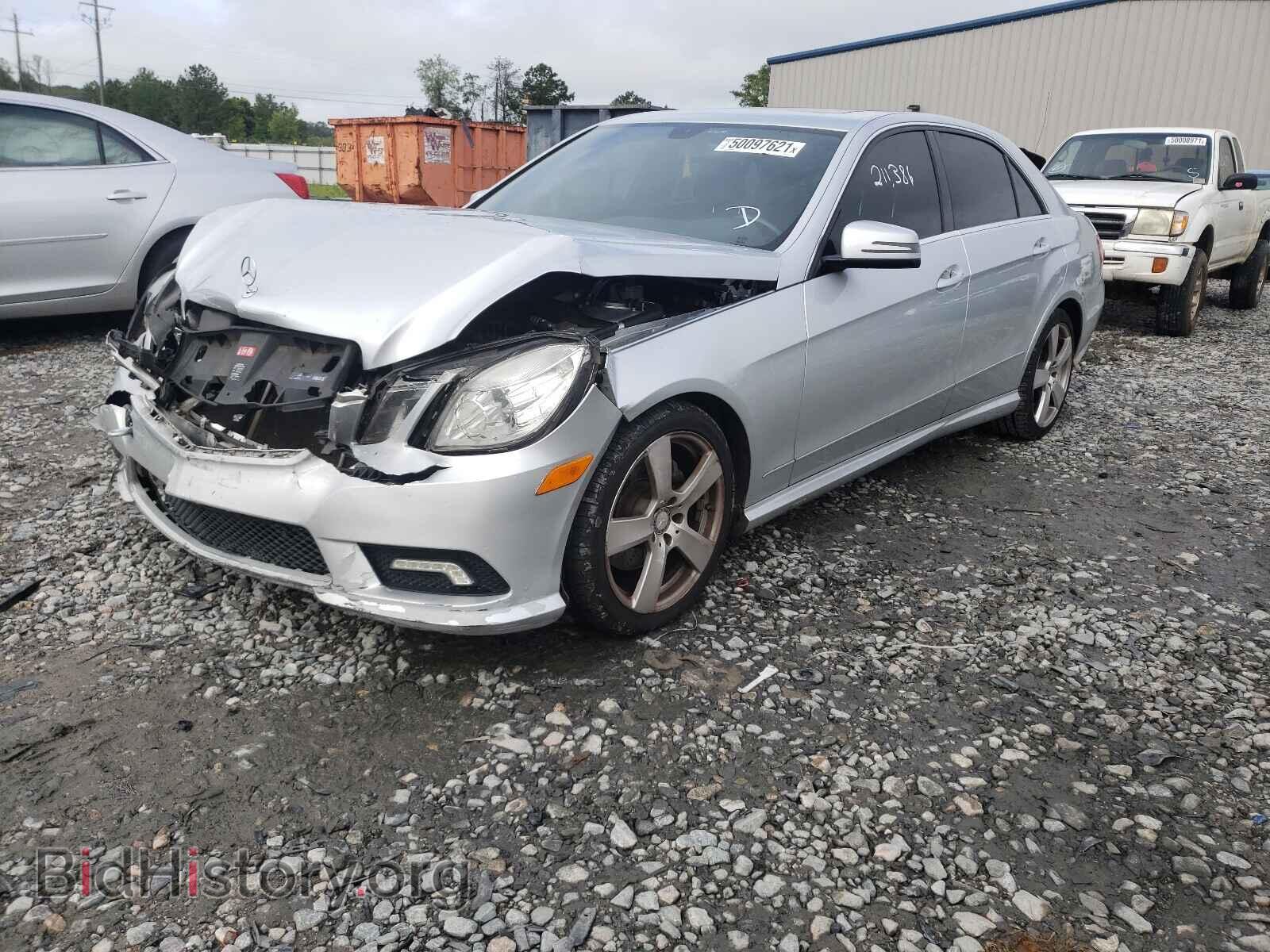 2011 MERCEDES-BENZ E-CLASS - VIN: WDDHF5GB4BA453062 - Фото 2