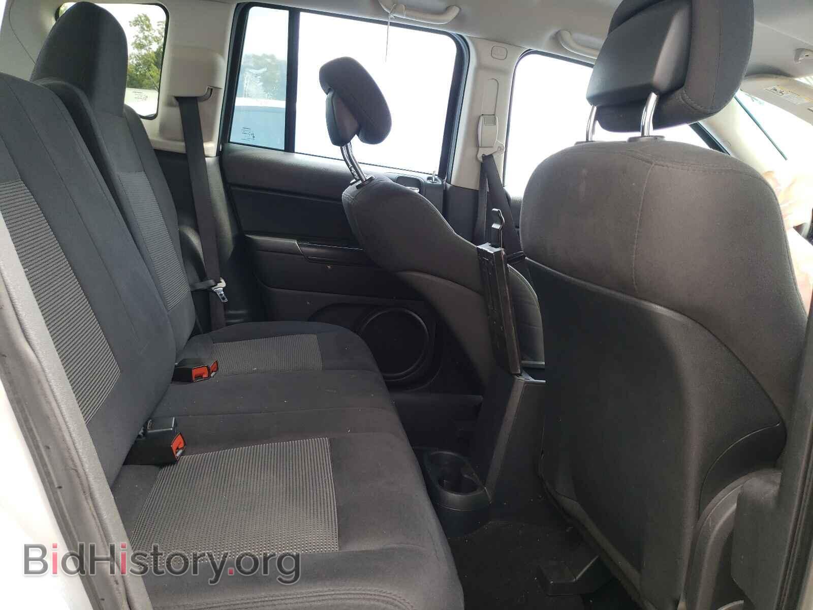 2011 JEEP COMPASS - VIN: 1J4NF1FBXBD180547 - Photo 6