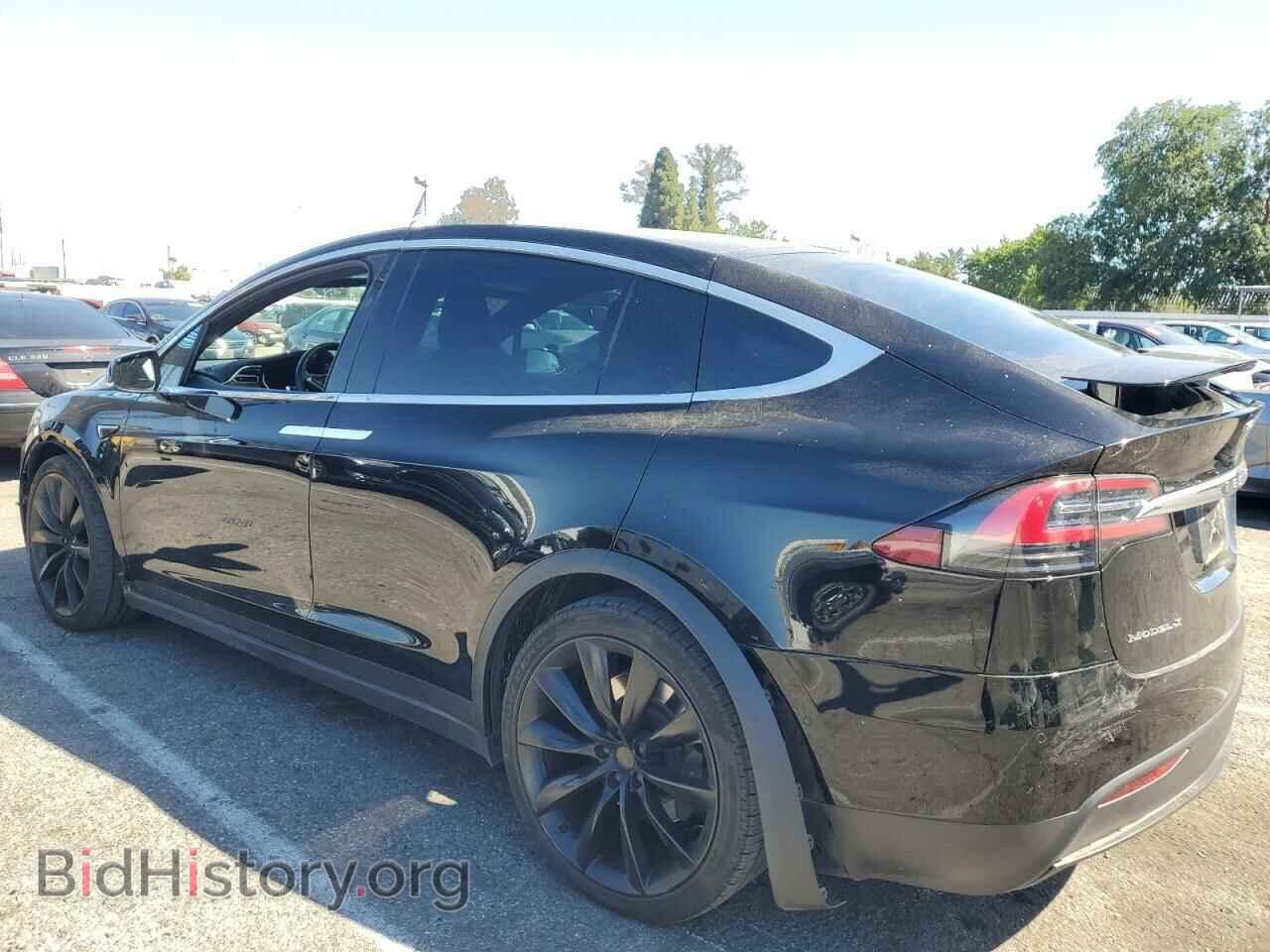 2017 TESLA MODEL X - VIN: 5YJXCBE21HF055081 - Фото 2
