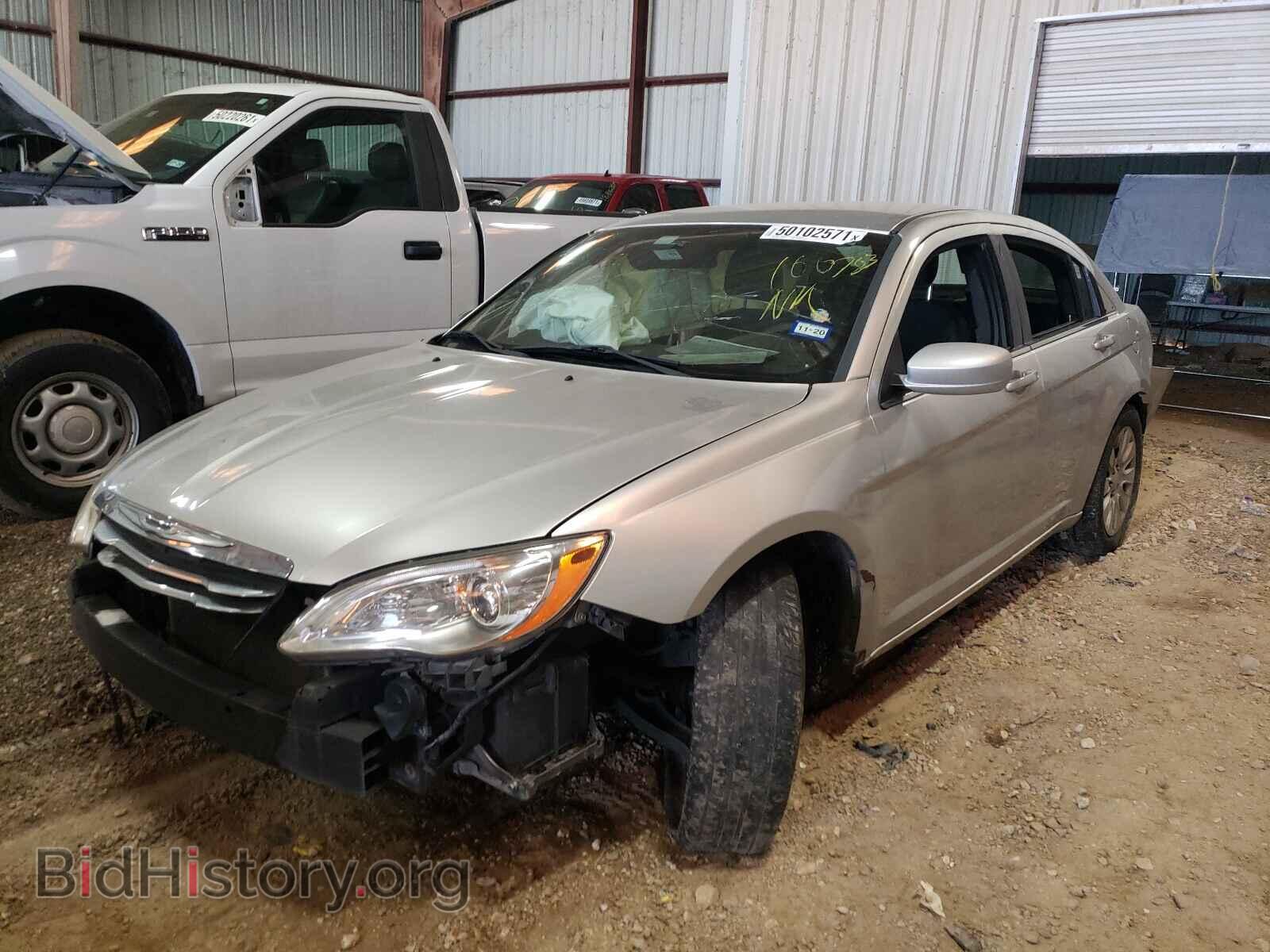 2012 CHRYSLER 200 - VIN: 1C3CCBAB3CN100783 - Фото 2