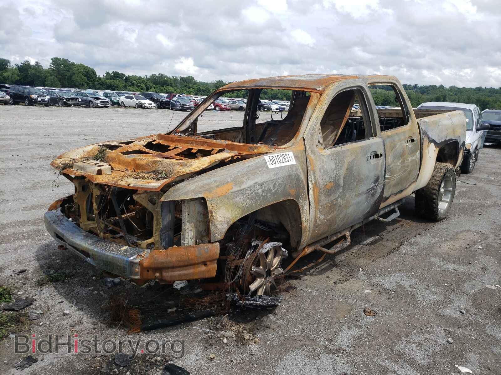 2013 CHEVROLET SILVERADO - VIN: 3GCPKSE71DG111409 - Фото 2