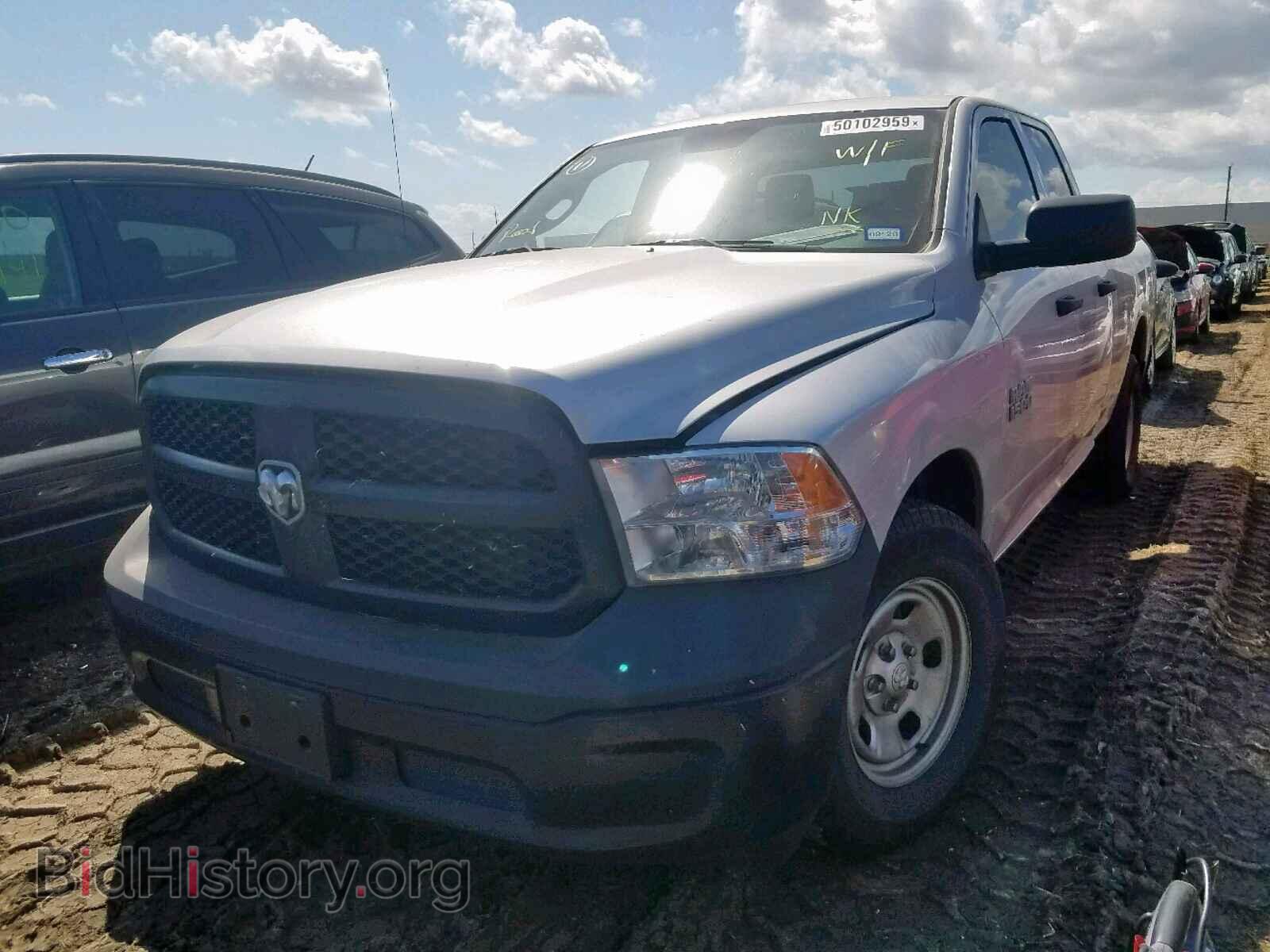 2018 RAM 1500 ST - VIN: 1C6RR6FG5JS339838 - Фото 2