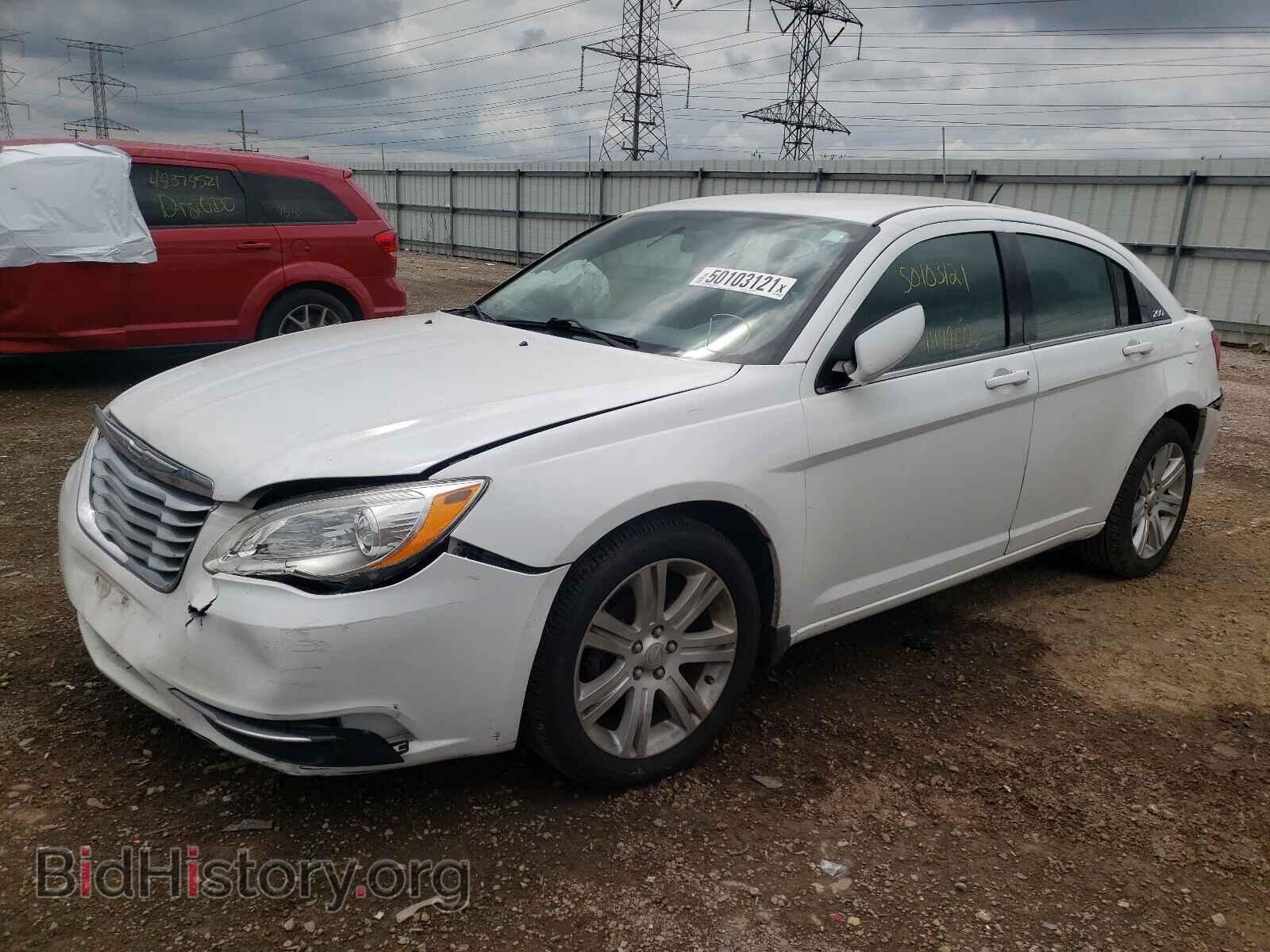 2012 CHRYSLER 200 - VIN: 1C3CCBAB7CN170819 - Фото 2