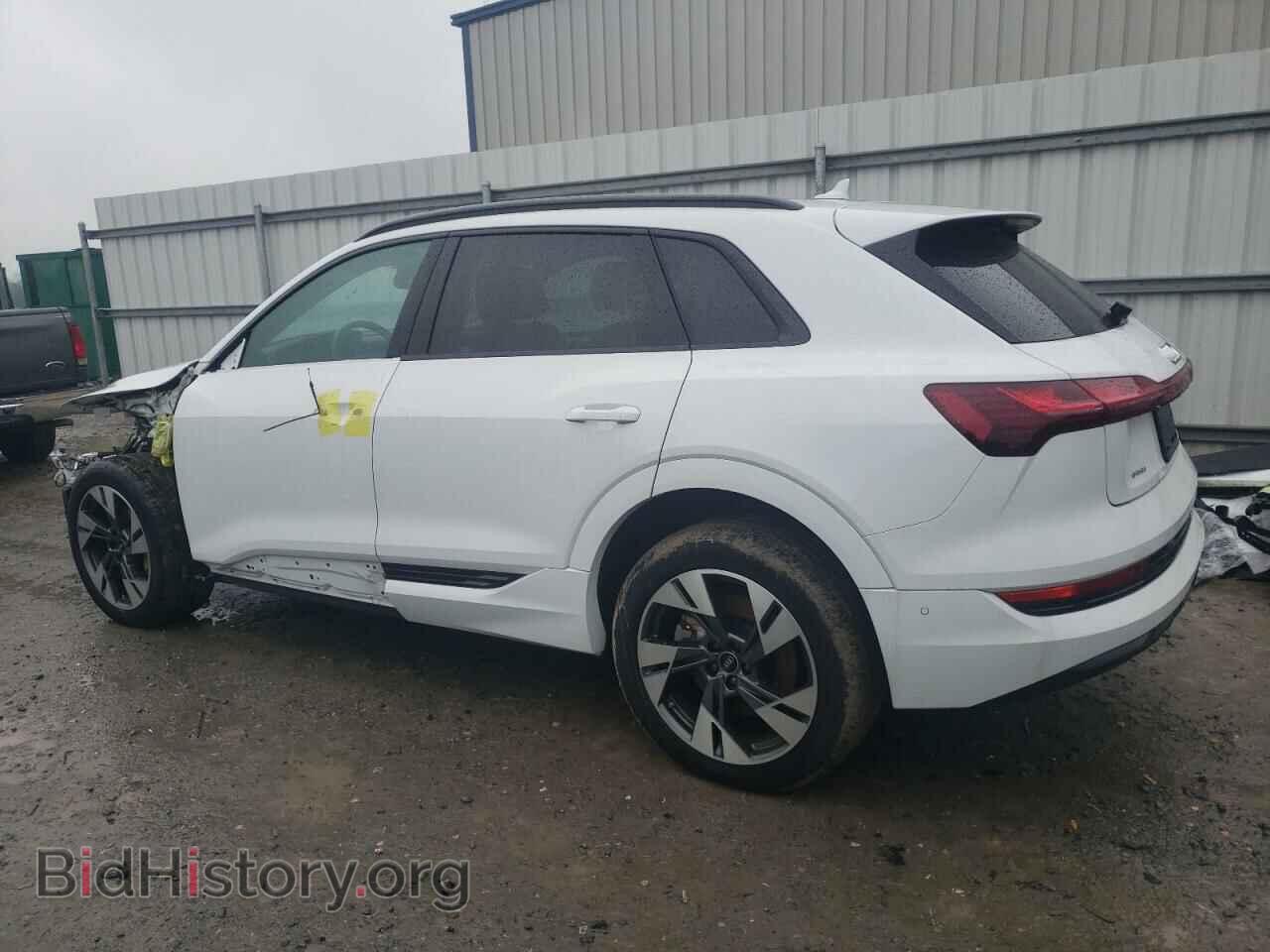 2022 AUDI E-TRON - VIN: WA1AAAGE2NB014917 - Photo 2