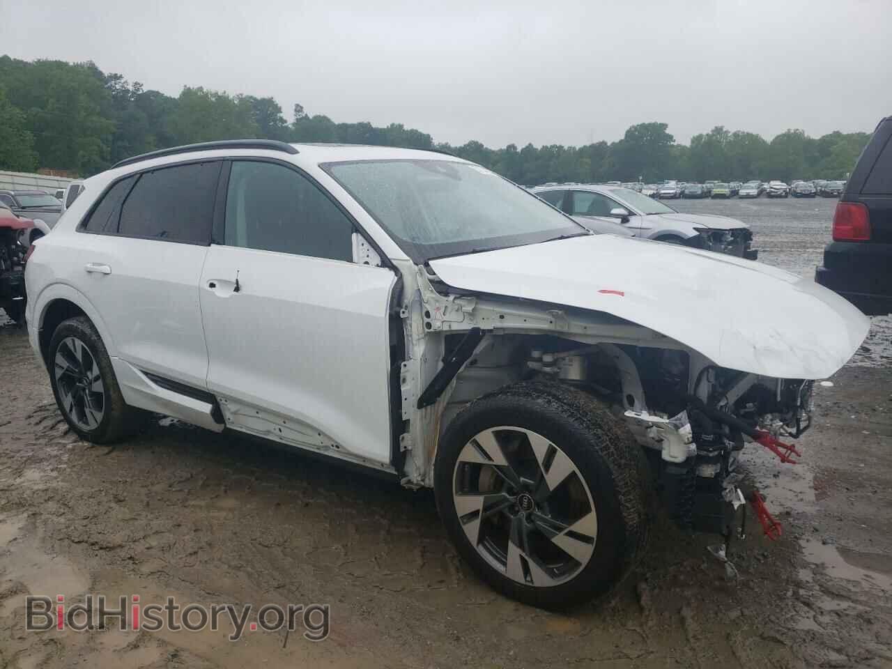 2022 AUDI E-TRON - VIN: WA1AAAGE2NB014917 - Photo 4