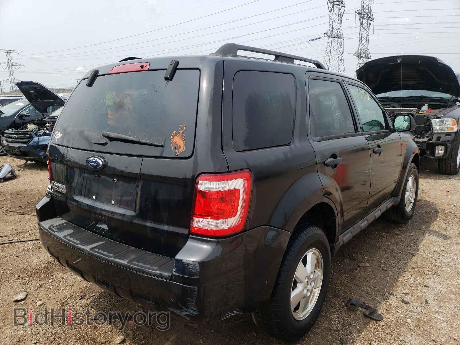 2011 FORD ESCAPE - VIN: 1FMCU0D79BKC09233 - Фото 4