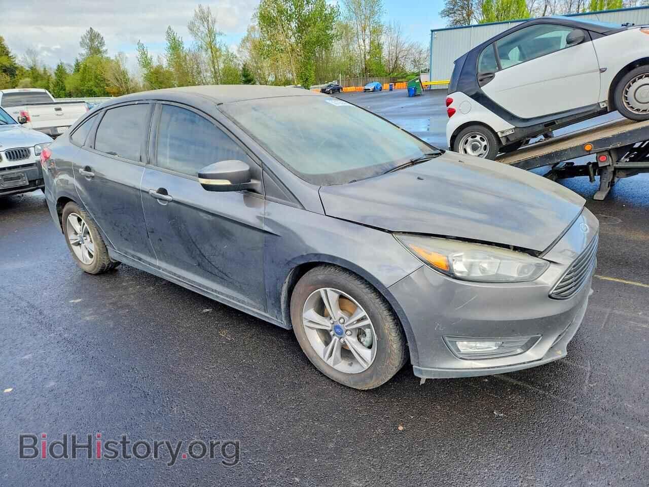 2017 FORD FOCUS - VIN: 1FADP3FE4HL310041 - Photo 4