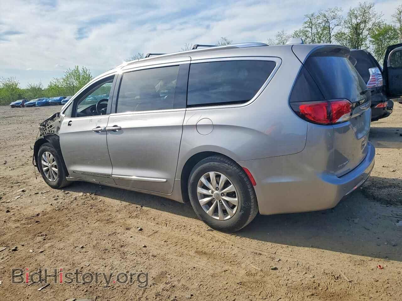 2018 CHRYSLER PACIFICA - VIN: 2C4RC1EG4JR257776 - Фото 2