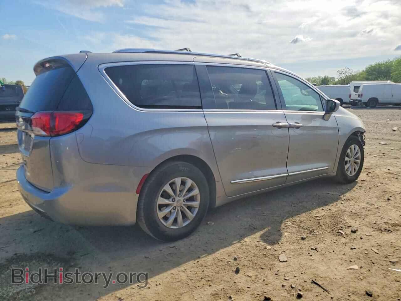 2018 CHRYSLER PACIFICA - VIN: 2C4RC1EG4JR257776 - Фото 3