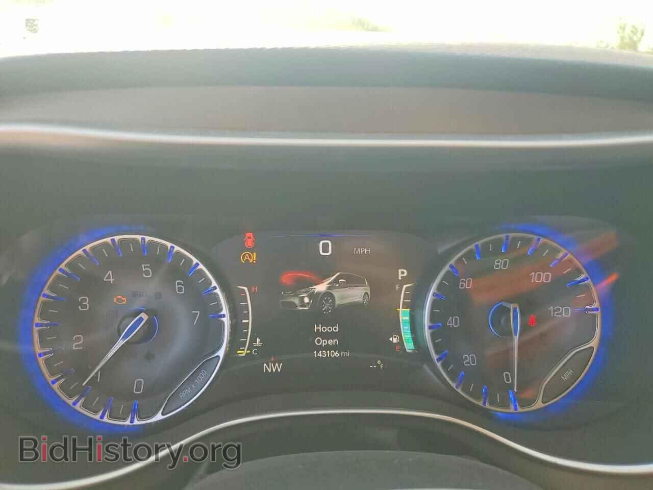 2018 CHRYSLER PACIFICA - VIN: 2C4RC1EG4JR257776 - Фото 9