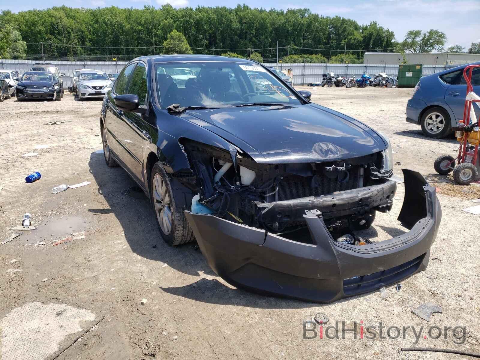 Photo 1HGCP2F78BA009228 - HONDA ACCORD 2011