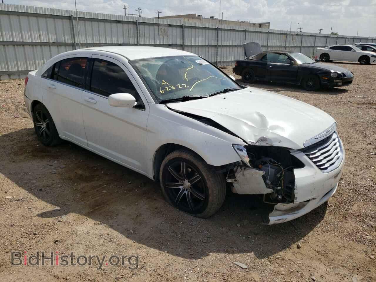 Photo 1C3CCBBG2CN250037 - CHRYSLER 200 2012