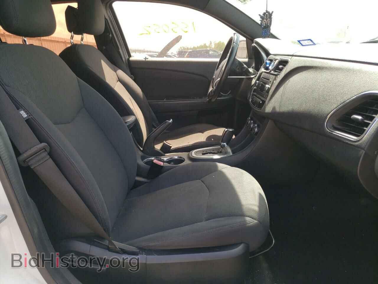 2012 CHRYSLER 200 - VIN: 1C3CCBBG2CN250037 - Фото 5