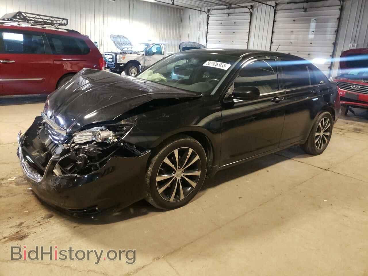 Photo 1C3CCBCG2DN520853 - CHRYSLER 200 2013