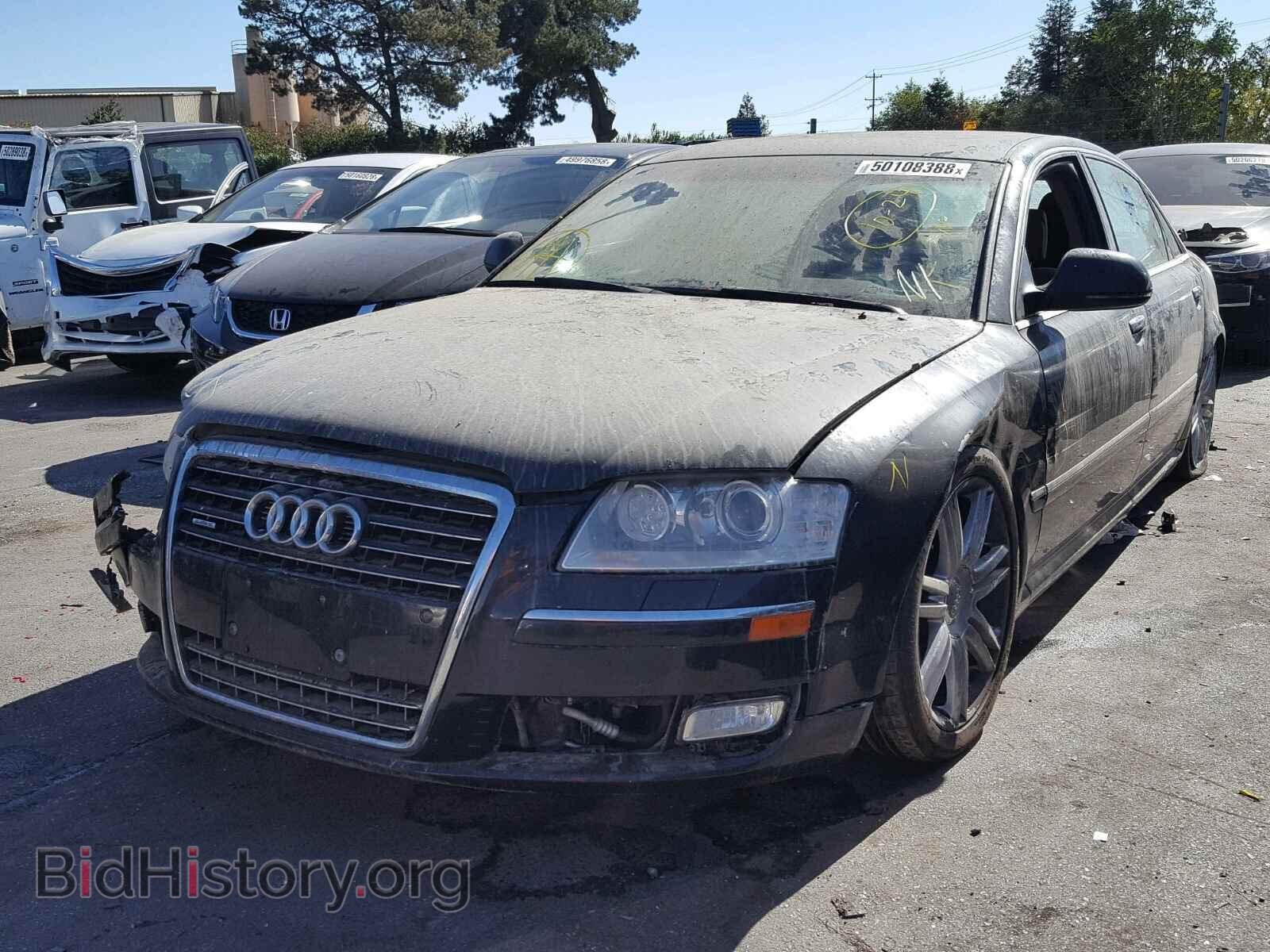 2010 AUDI A8 - VIN: WAURVAFA5AN009633 - Фото 2