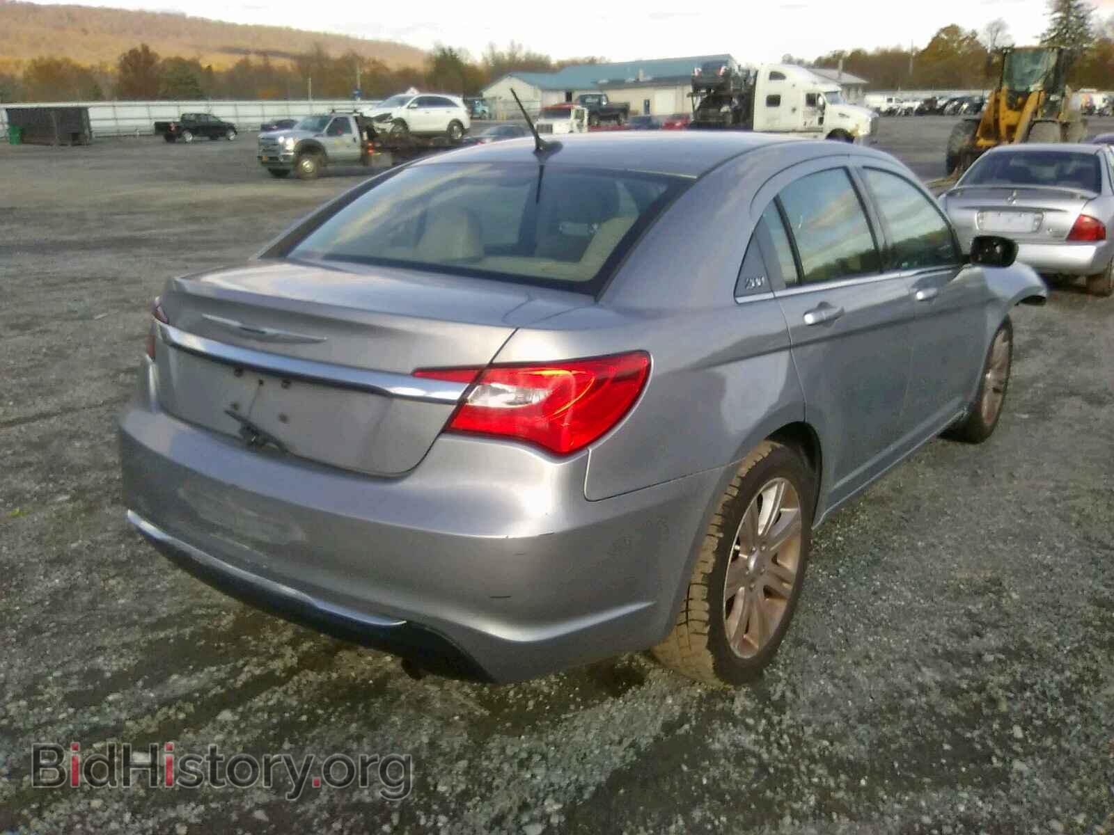 2013 CHRYSLER 200 - VIN: 1C3CCBAB7DN705147 - Photo 4