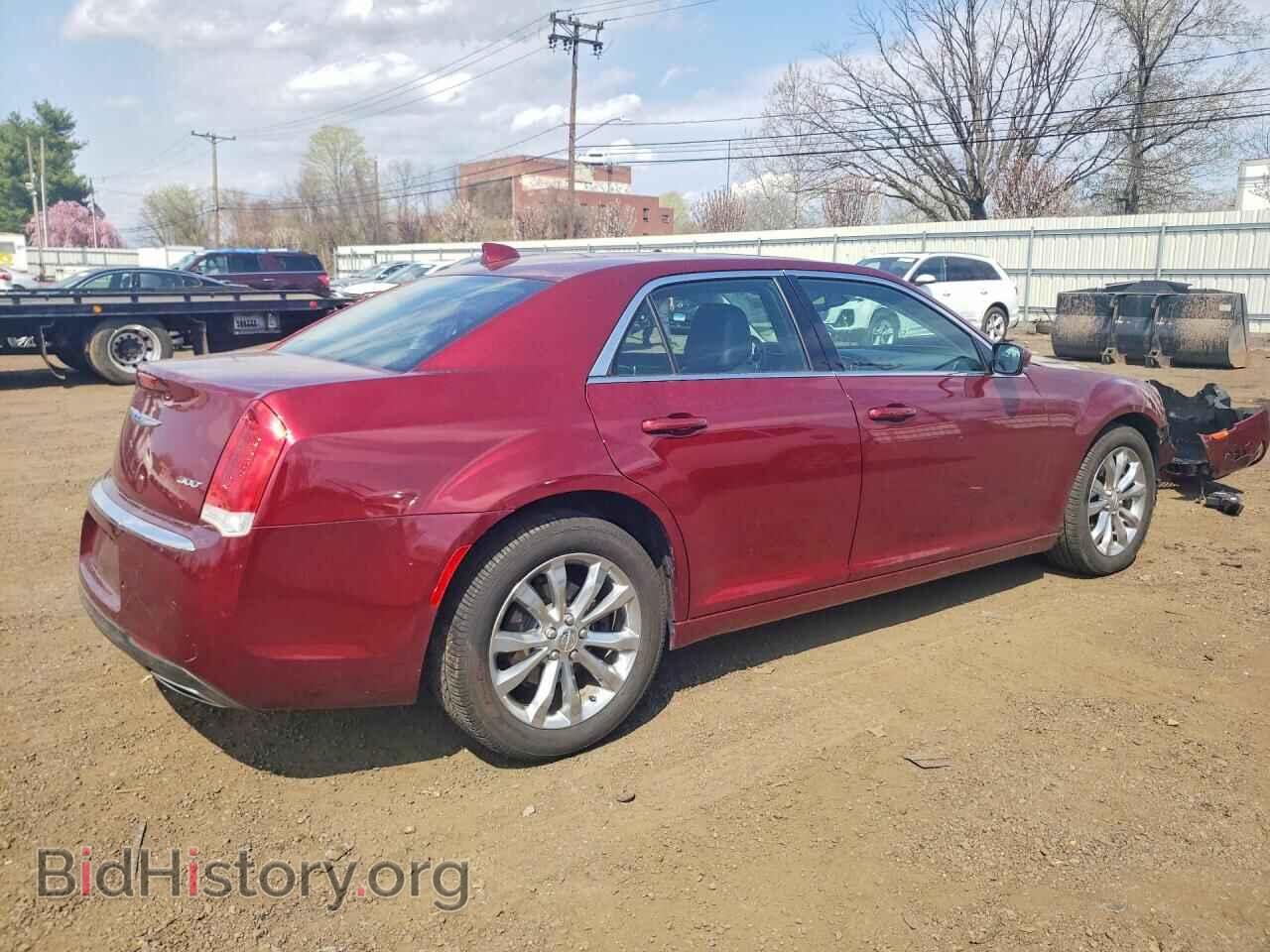 2018 CHRYSLER 300 - VIN: 2C3CCARG6JH314277 - Фото 3