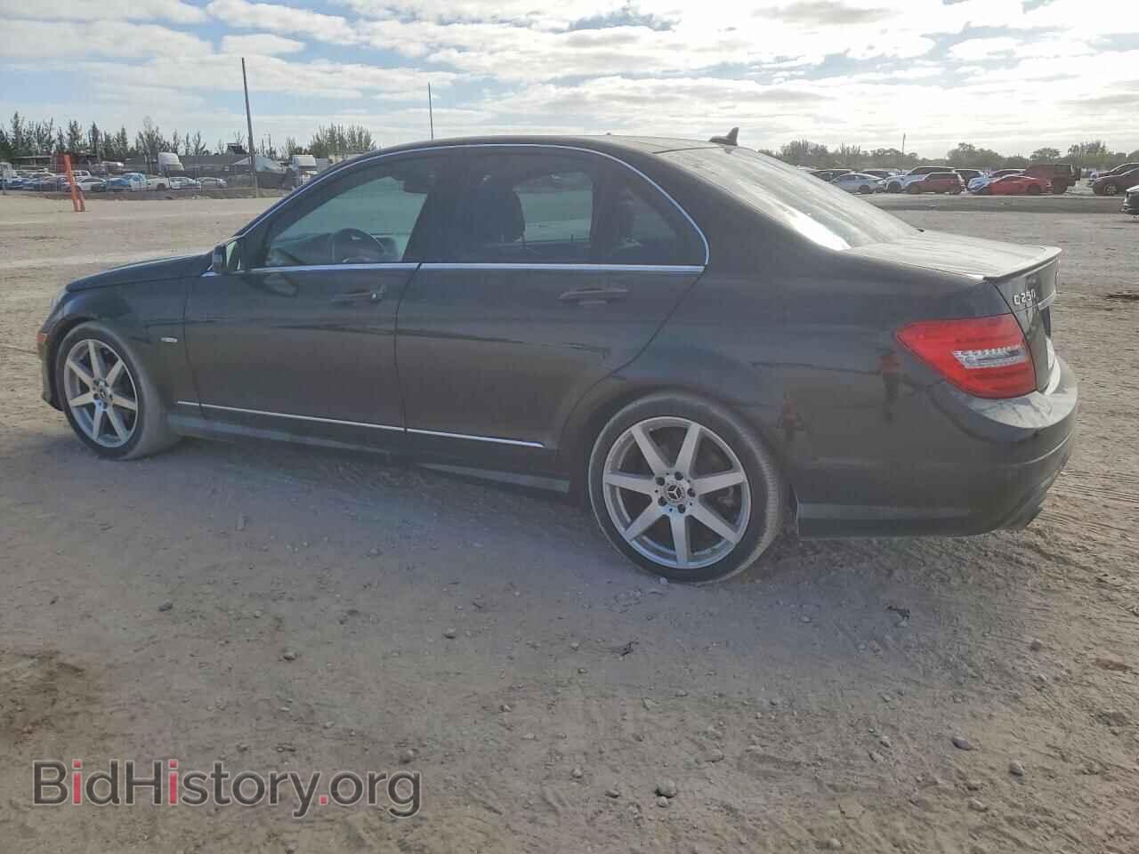 2012 MERCEDES-BENZ C-CLASS - VIN: WDDGF4HB0CA613119 - Фото 2