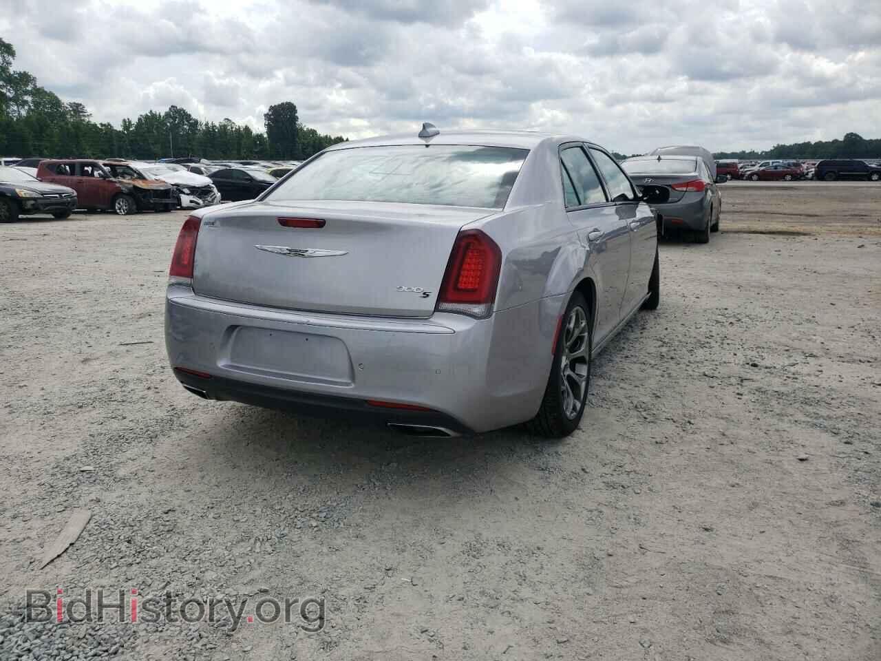 2018 CHRYSLER 300 - VIN: 2C3CCABG8JH262144 - Фото 4