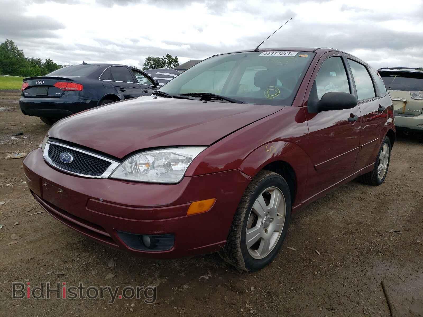 2007 FORD FOCUS - VIN: 1FAHP37N07W233469 - Фото 2
