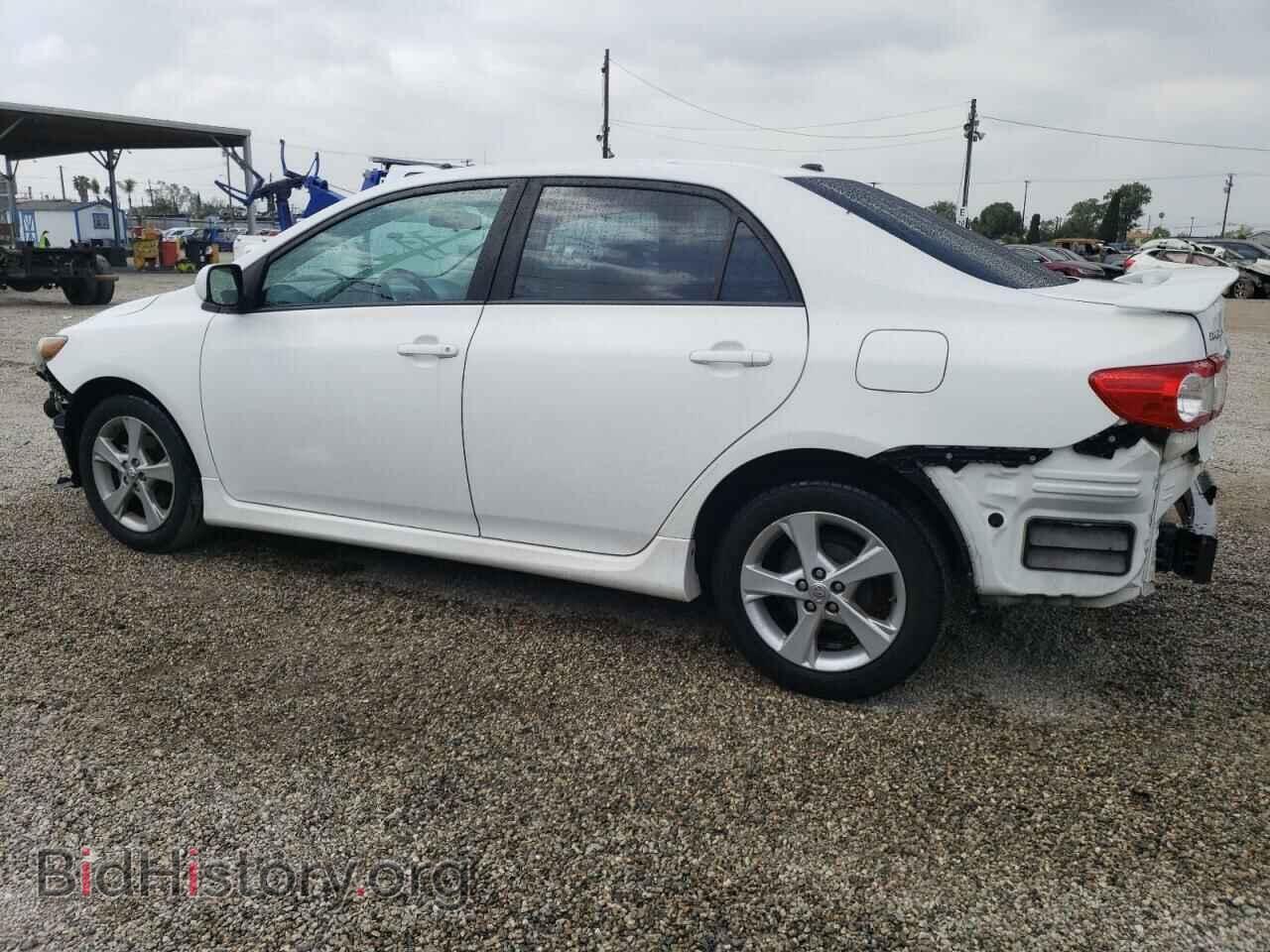 2011 TOYOTA COROLLA - VIN: 2T1BU4EE4BC573887 - Фото 2