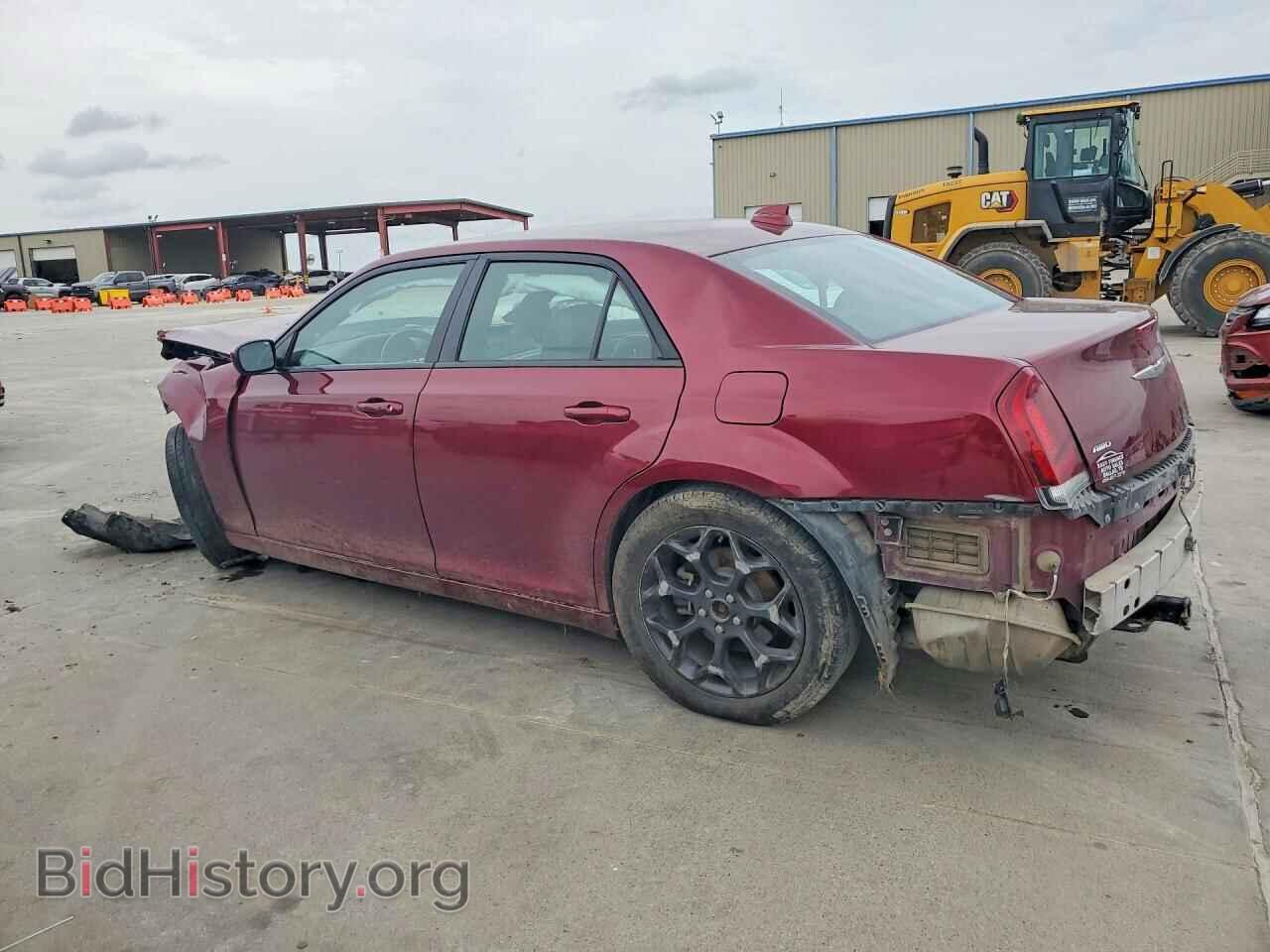 2019 CHRYSLER 300 - VIN: 2C3CCAGG4KH648912 - Фото 2