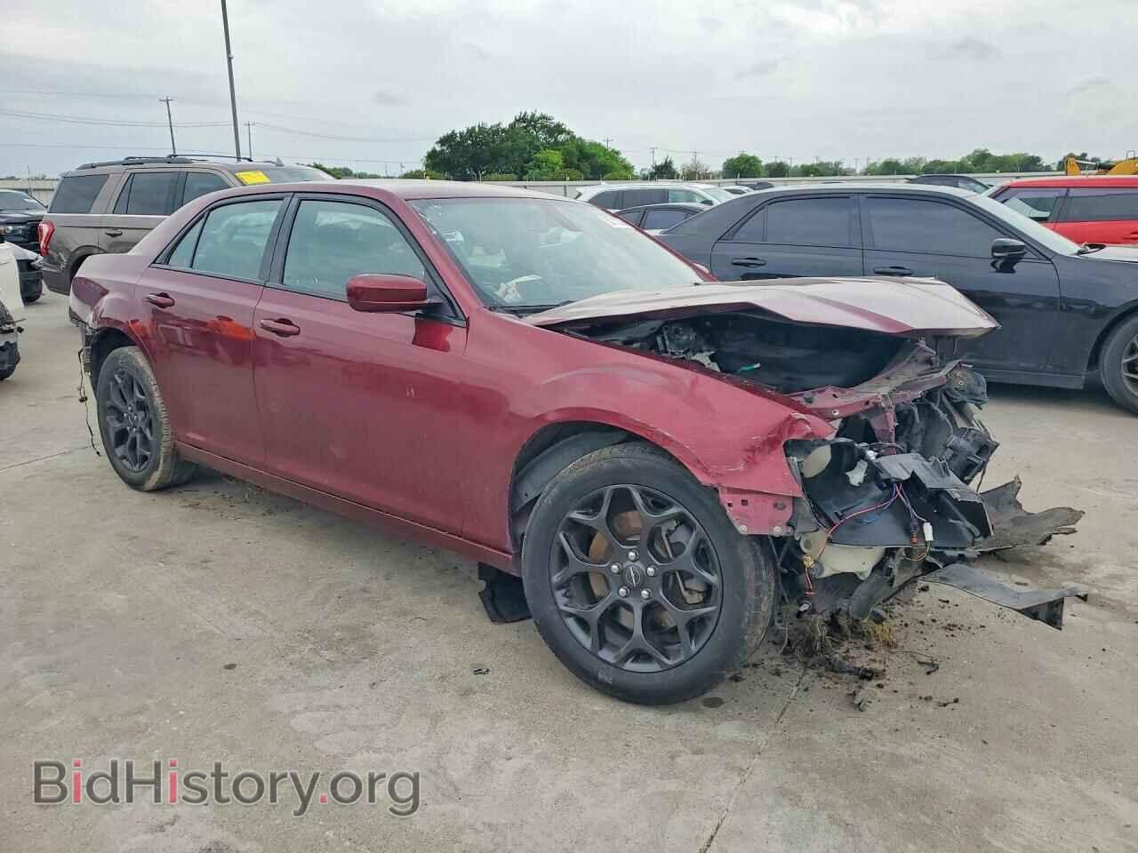 2019 CHRYSLER 300 - VIN: 2C3CCAGG4KH648912 - Фото 4